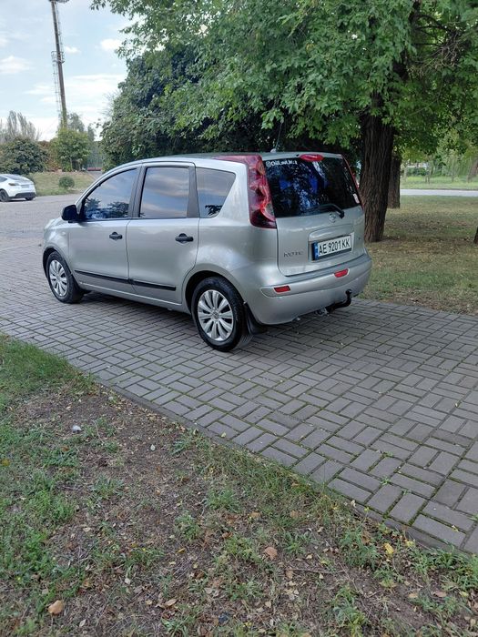 Nissan Note 2010 рік