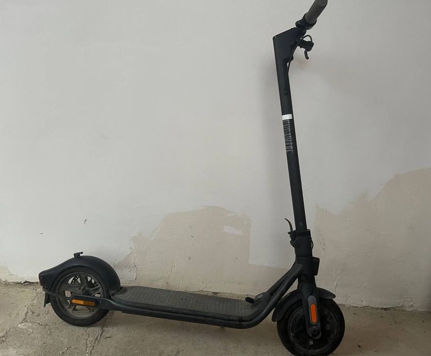 Продам електро самокат ninebot