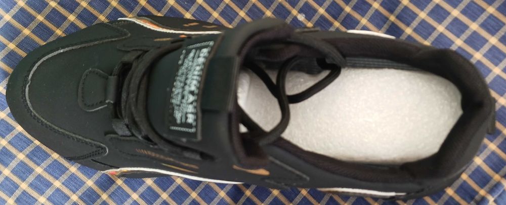Tenis novos nr 44