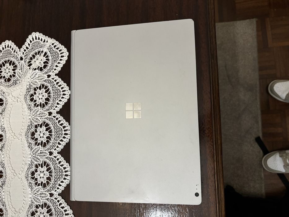 Microsoft Surface Book 2 13”