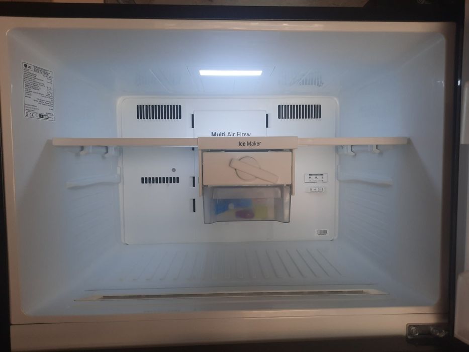 Продам  Холодильник LG