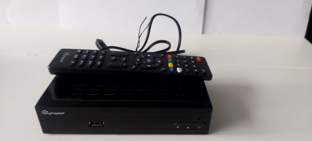 Antena pokojowa ONE for ALL SV9386 oraz Dekoder DVB-T Skymaster M265