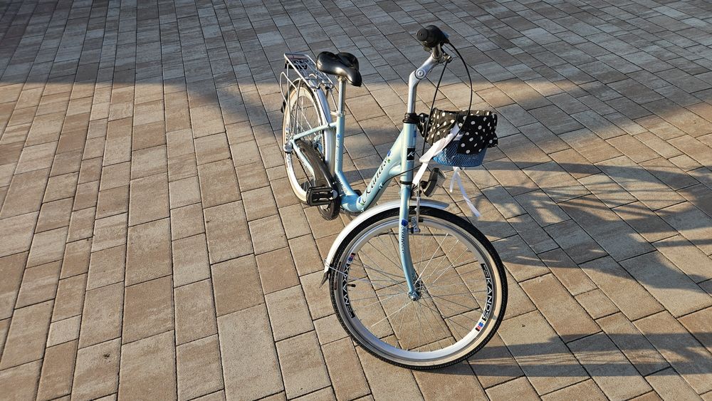 Rower Kands, koła 24cale, rama aluminium, 3bieg, komunijny