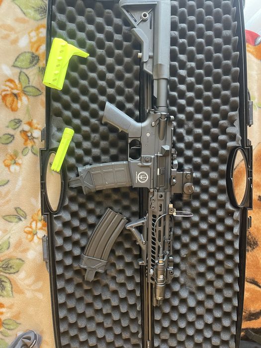 Rossi neptune seal black