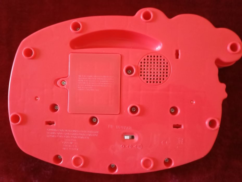 Piano eletrônico Fisher price em francês