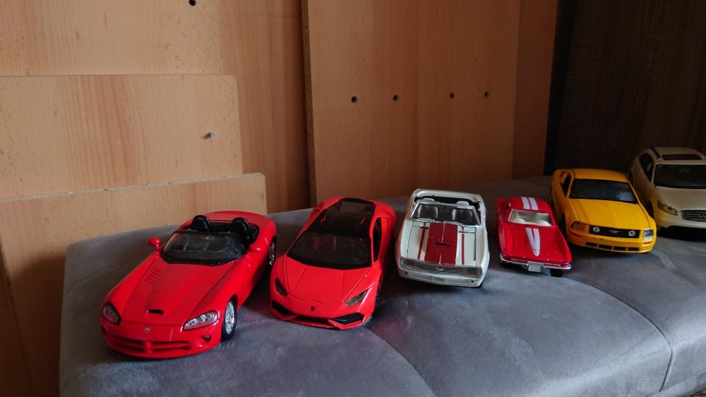 1/24 1:241/18коллекционные автомодели.Maisto.Welly.Burago.Jada