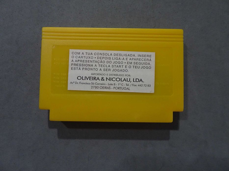 Jogo Famicom - NBA Basketball .