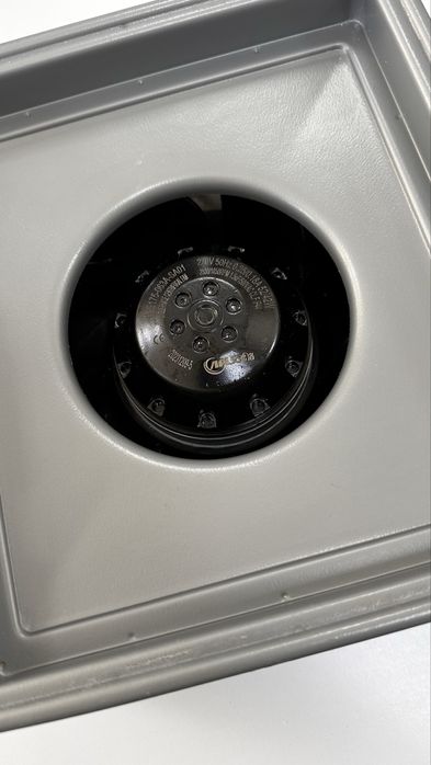 Витяжка манікюрна