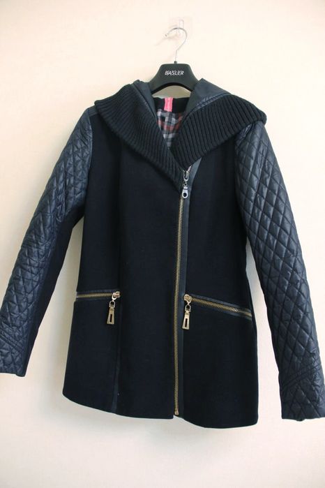 Куртка-пальто стёганая с капюшоном синяя