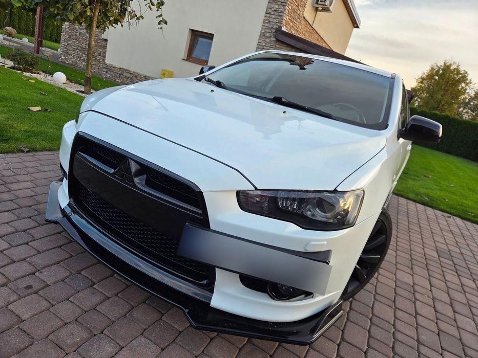 Mitsubishi Lancer