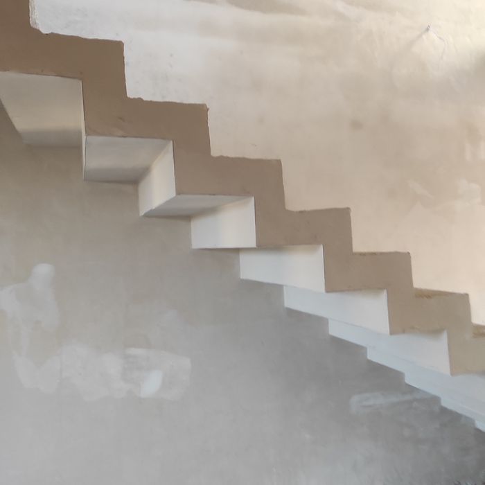 Tynki maszynowe gipsowe/utwardzone/Hybrydowe