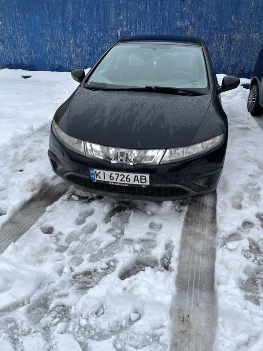 Продам хонду цивик в отличьном состоянии