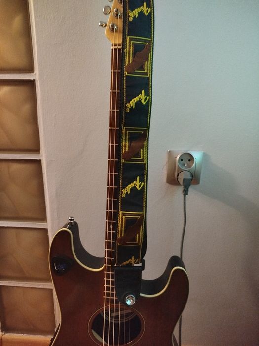 Squier-Fender Stratacoustic. Sprzedam lub zamienię.