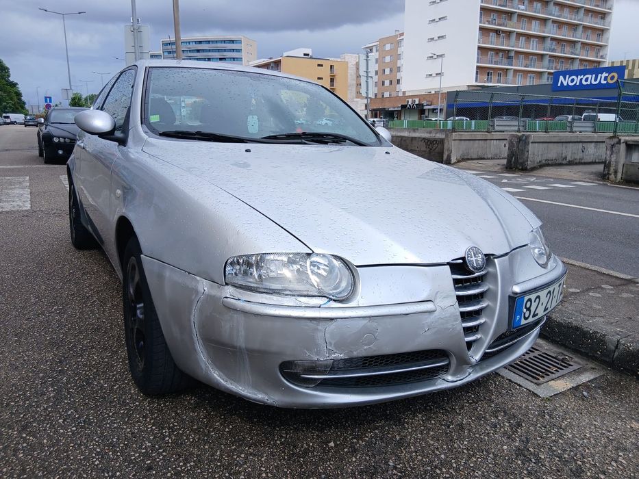 Alfa Romeu 2002 gasolina