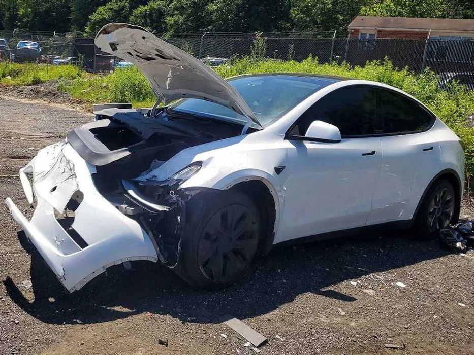 Tesla Model Y Long Range 2023