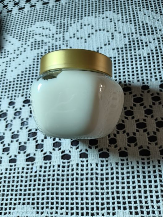 Creme de Mãos e Corpo Milk & Honey Gold (Oriflame) – Novo
