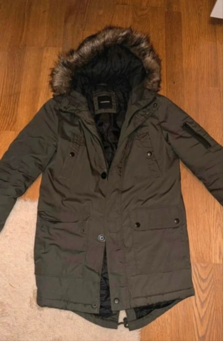 casaco / parca  / tamanho XS mas serve a M