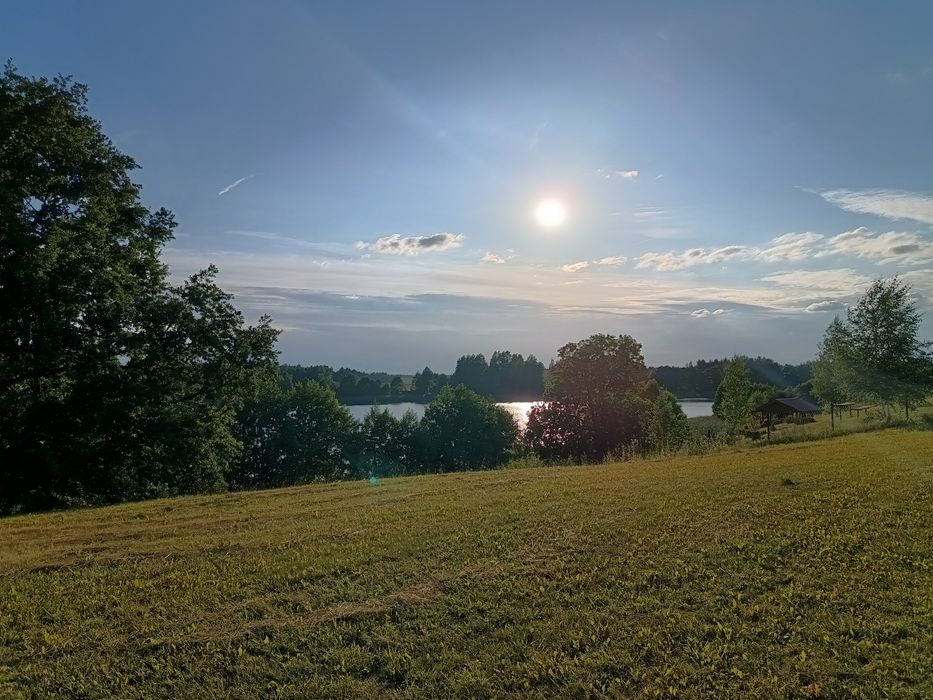 Działka nad jeziorem, pole kempingowe, wakacje nad jeziorem, media