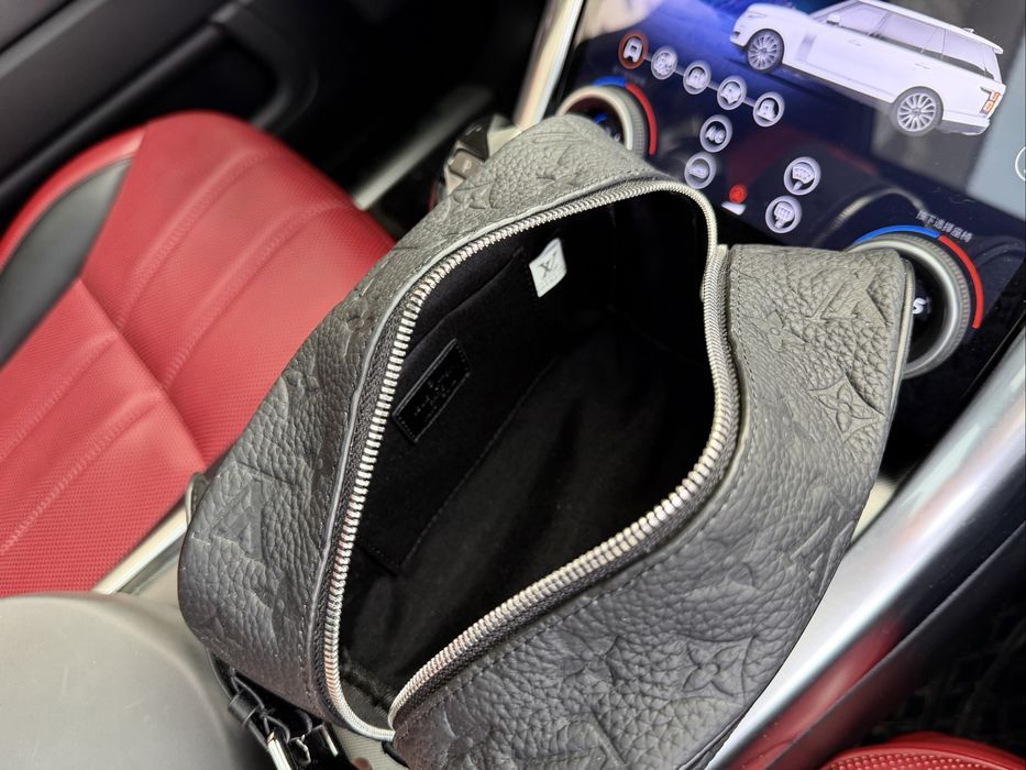 Косметичка LOUIS VUITTON барсетка сумка мужская черная