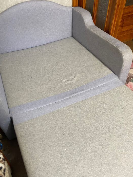 Диван,крісло розкладний