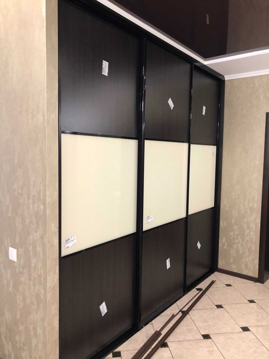 Розсувні системи двері для шафи-купе гардеробів