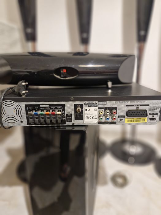 Home cinema 700w LG