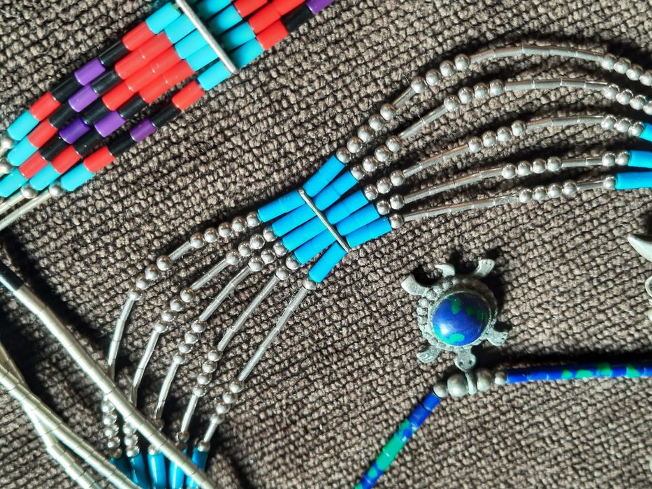 Silver liquid navajo