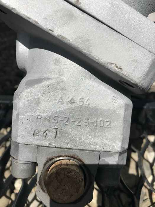 Насос гідравлічний. Банан. Дровокол. Самоскид