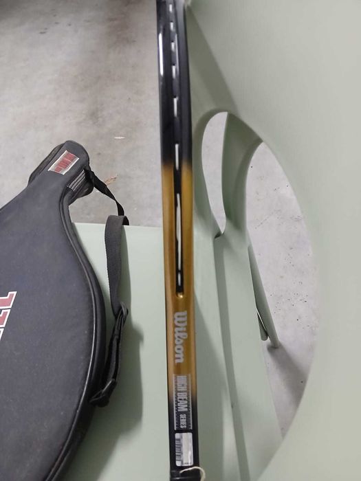 Raquetes de ténis Dunlop e Wilson