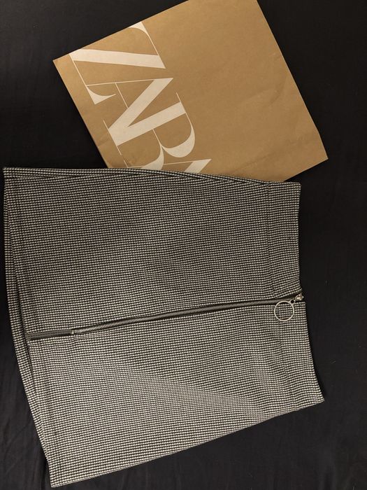 spódnica damska elegancka sweterkowa ołówkowa czarno biała r.M