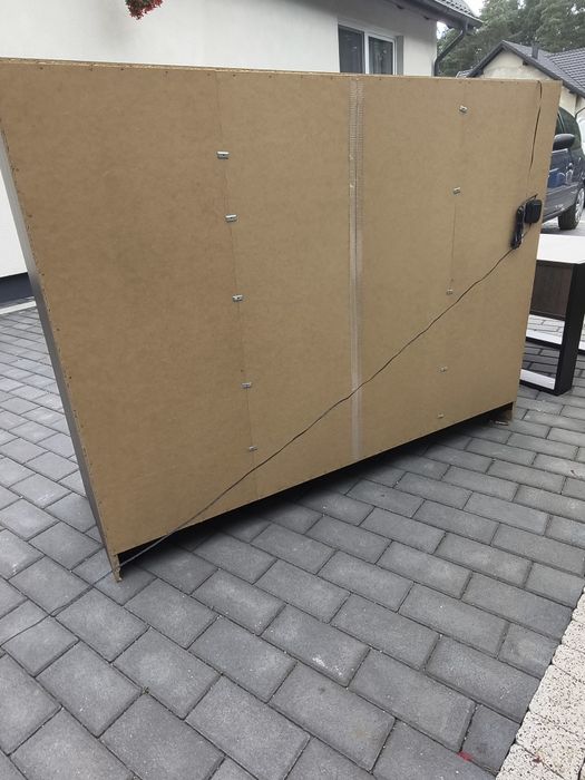 Komoda z podświetleniem led  i stolik