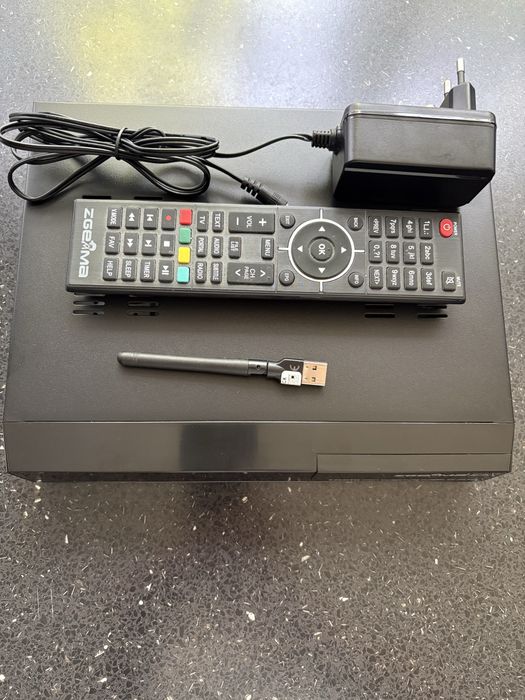 ZGEMMA H7s Wi-Fi dekoder 4K Enigma 2x SAT + DVB-T2/C E2 IPTV Cccam Oscam