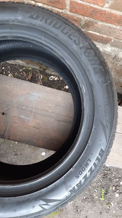 Резина Bridgestone Blizzak Lm005