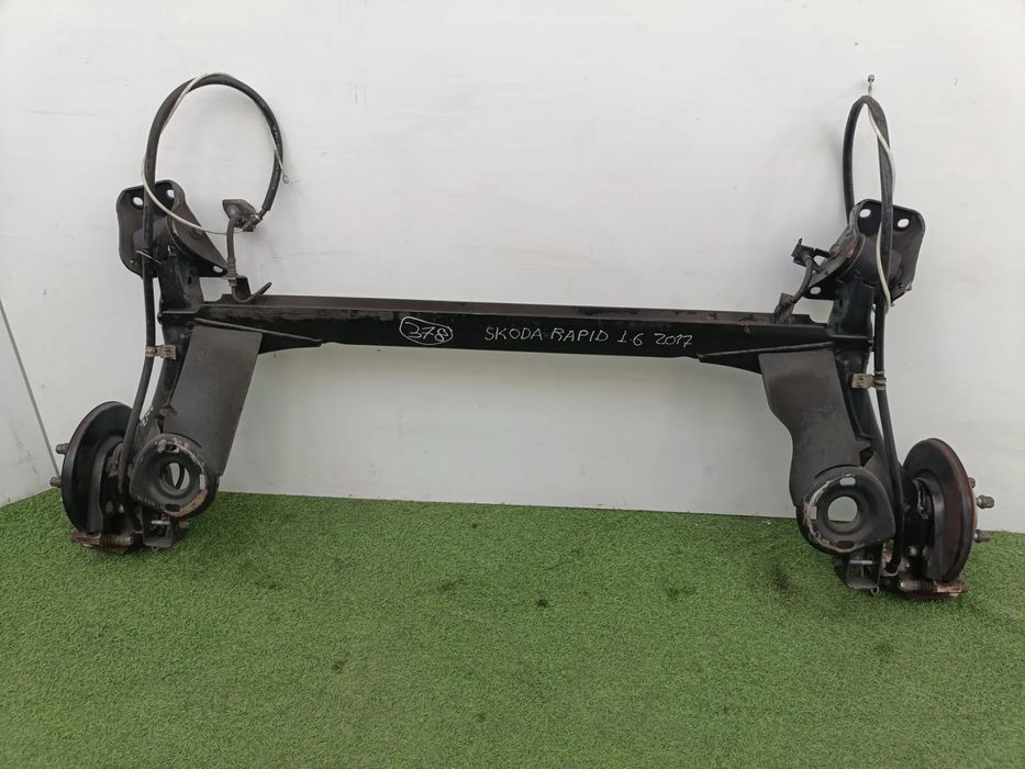 Eixo traseiro discos SKODA Rapid Liftback (NH3)