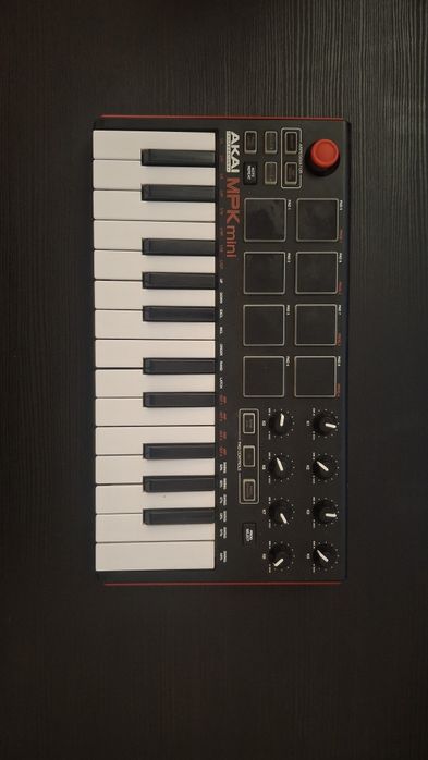 Audio Technica Atr-2500 + Presonus Eris 3.5 + Akai mini MKII