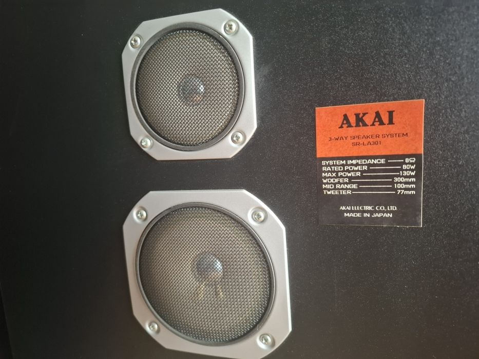 Colunas AKAI SR-La301 de 80 W