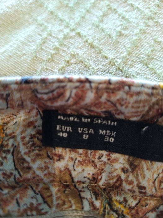 Último preço Calças Zara bem conservadas