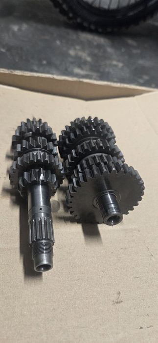 Skrzynia biegów tryby Yamaha Yzf 250 rok 14-18 yz 250f  wałki