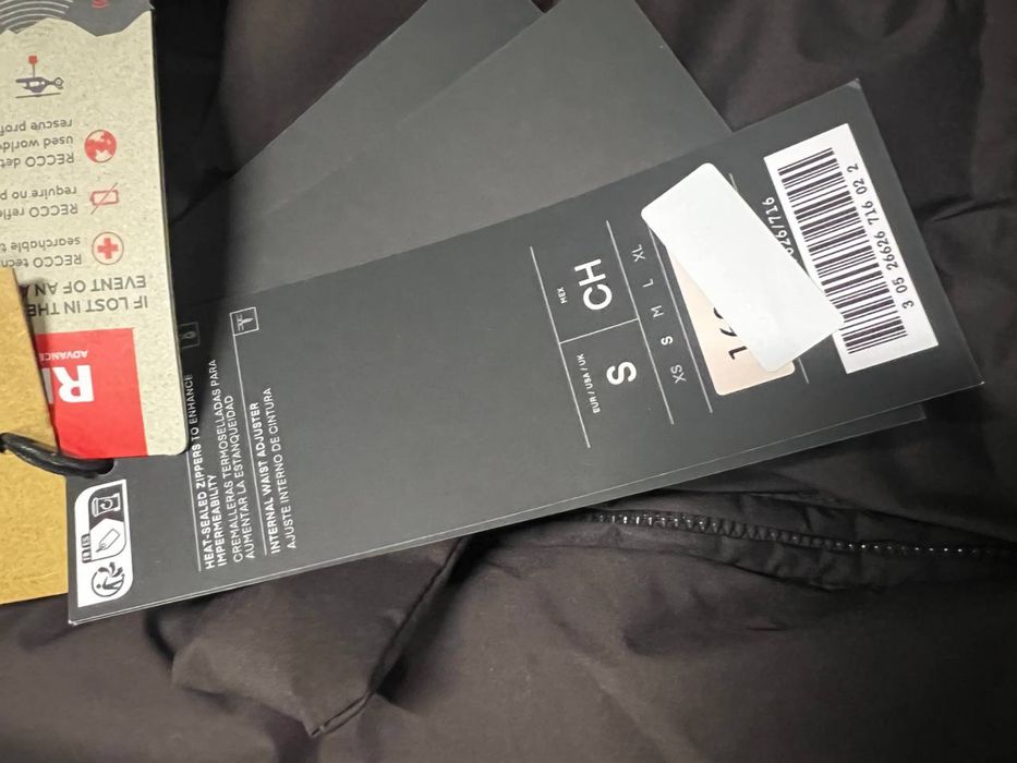 Пуховик OYSHO лижна та зимова куртка