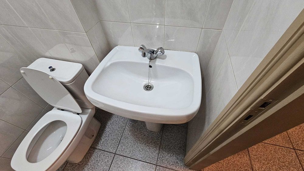 Sanita + lavatório + torneira