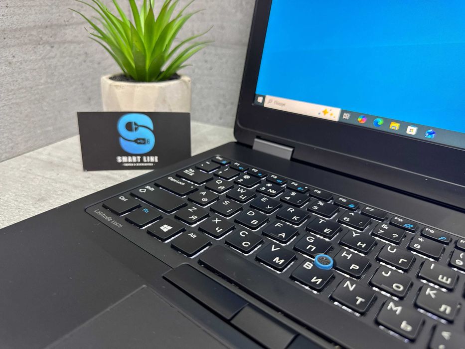 Надійний ноутбук Dell Делл E5570/i7-6600u/AMD/15.6"/256gb ssd