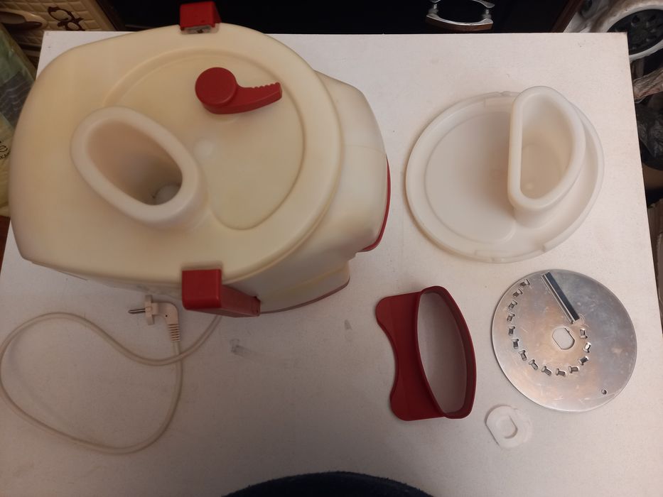 Соковижималка- шинковка