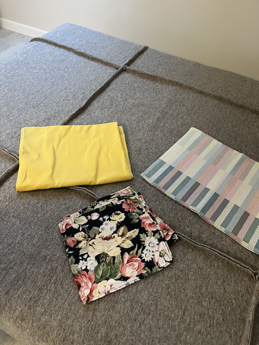 Żółty obrus 112x139cm