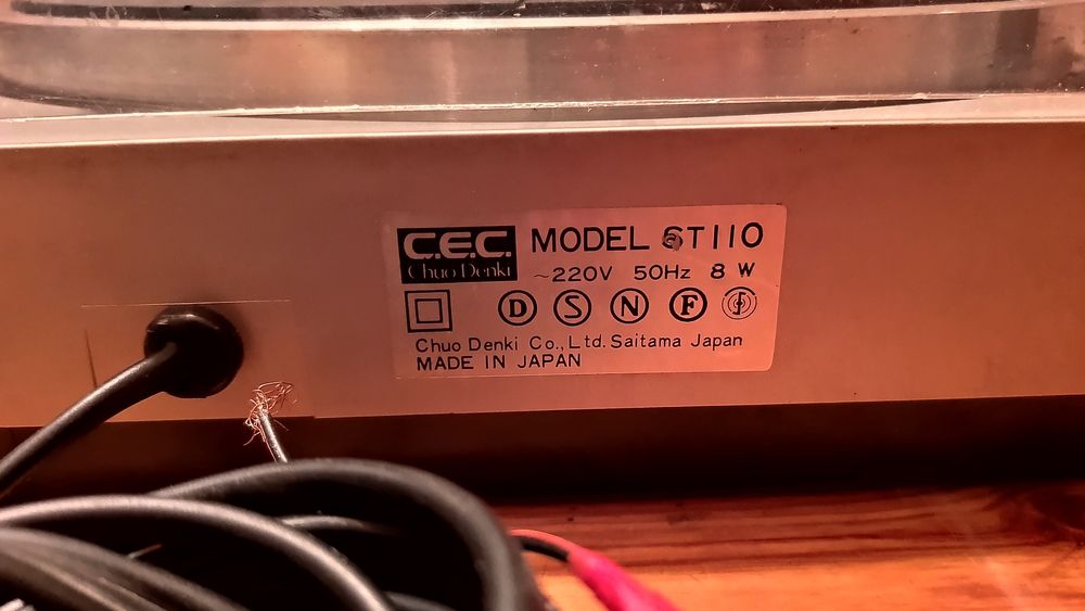 Gramofon C.E.C. ST 110 Chuo Denki