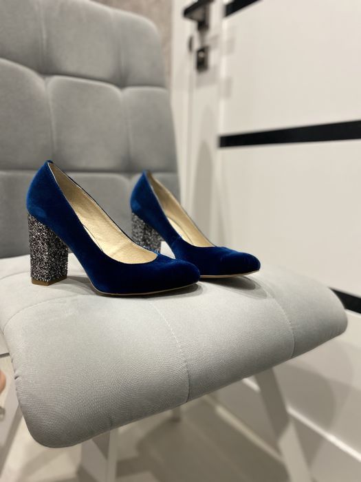 Туфлі сині з оксамиту