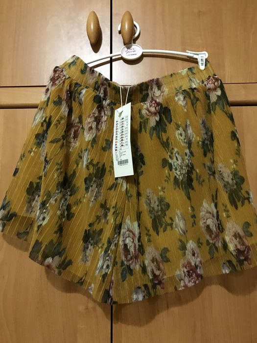 Шорти в квіти, легкі шорти бермуди у стилі Zara