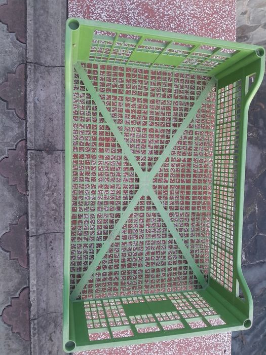Продам пластиковые ящики