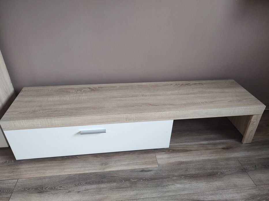 Meblościanka biała zestaw mebli