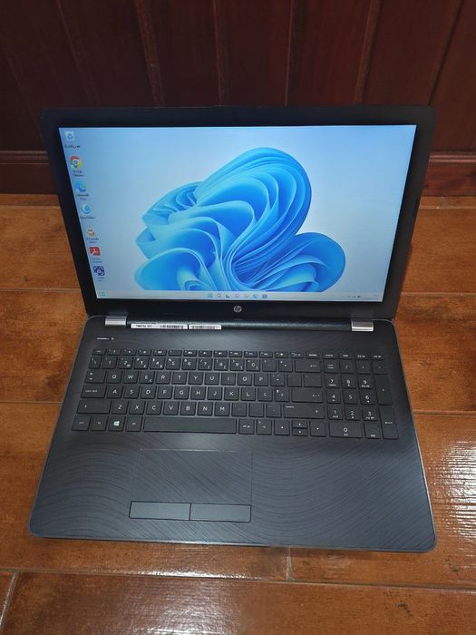 Portátil HP 15-bw intel i5 c/ AMD Radeon