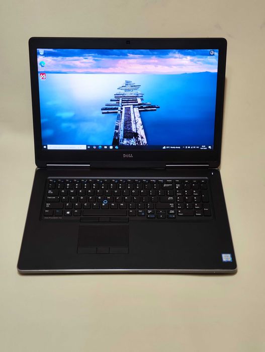 Ноутбук Dell Precision 7710 17" UHD 4K Core i7/32Gb/SSD/nVidia M4000M